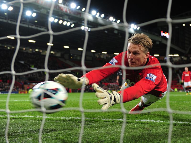 Lindegaard’s Manchester United Years Still Shape His Goalkeeping Legacy